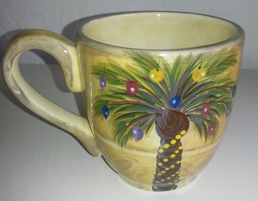 Bellagio Christmas Mug by Tabletops Unlimited-1