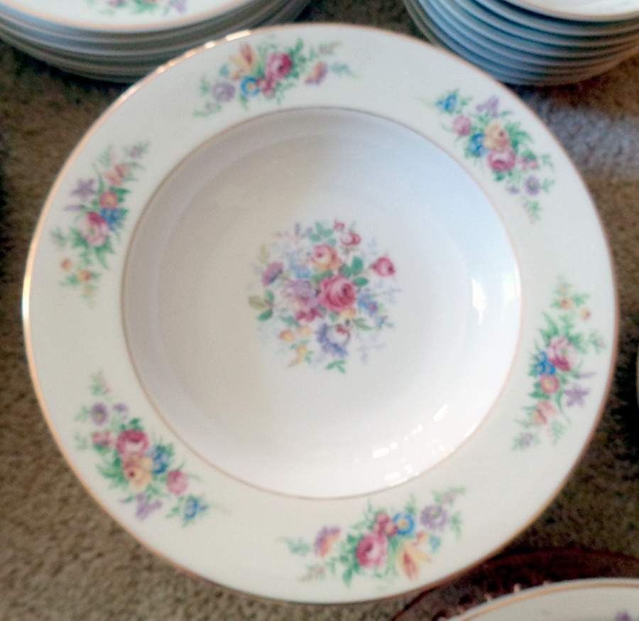 THU393 Rim Soup Bowl by Thun-1