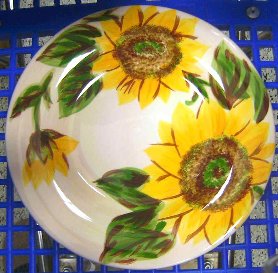 Sunflower Dinner Plate by Tabletops Unlimited-1