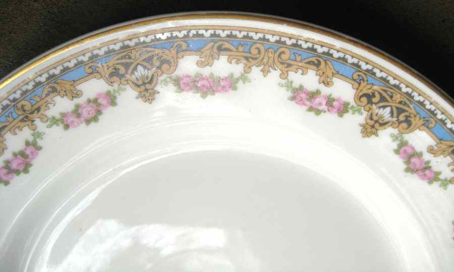 TRV536 Dinner Plate by Tressemanes & Vogt-1