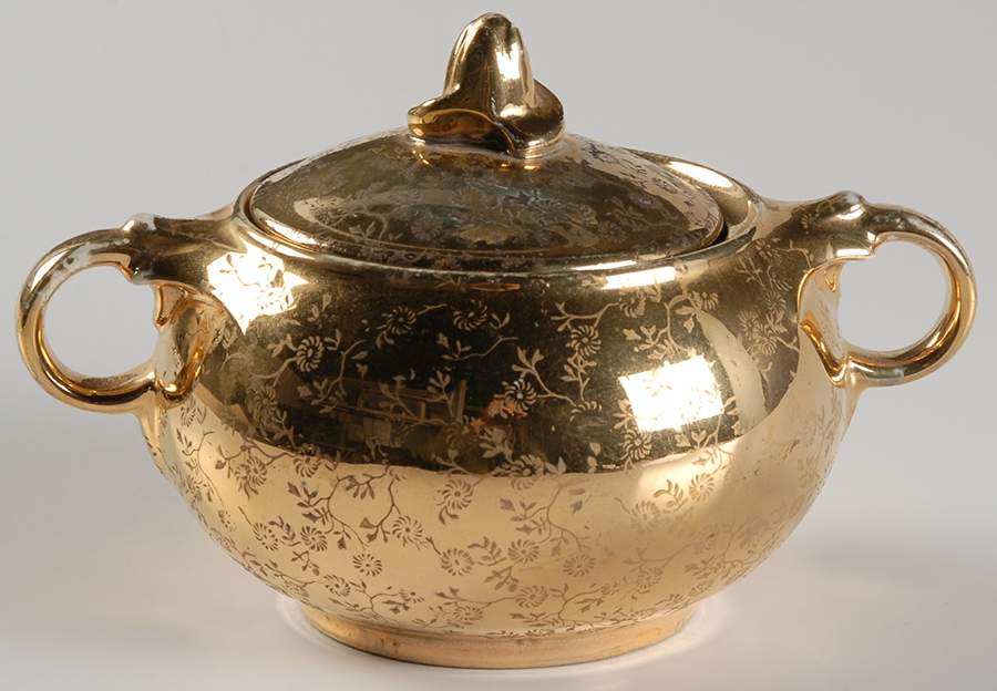 TST751 Sugar Bowl & Lid by Taylor, Smith & Taylor (Ts&T)-1