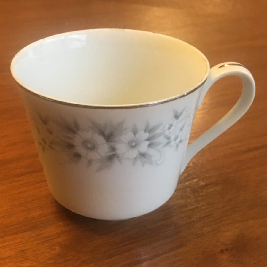 T1Z2 Footed Cup by Stella-1