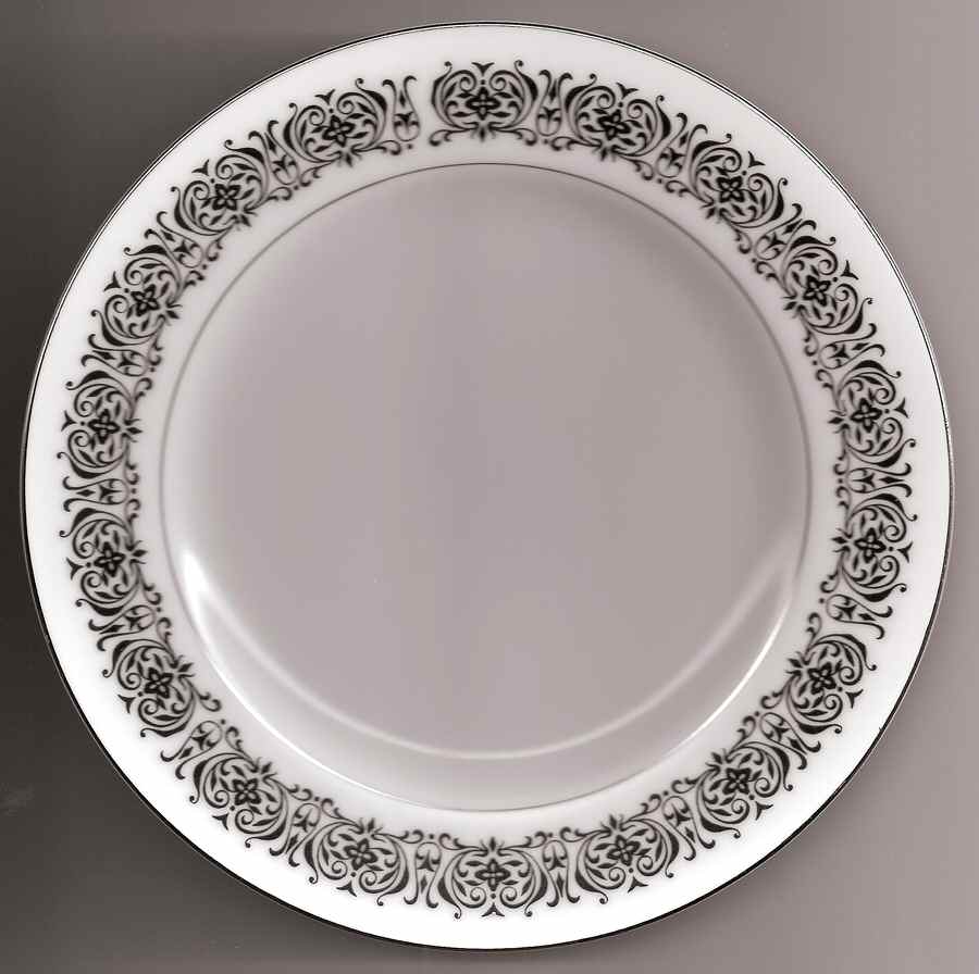 TKO12 Dinner Plate by Taiko-1