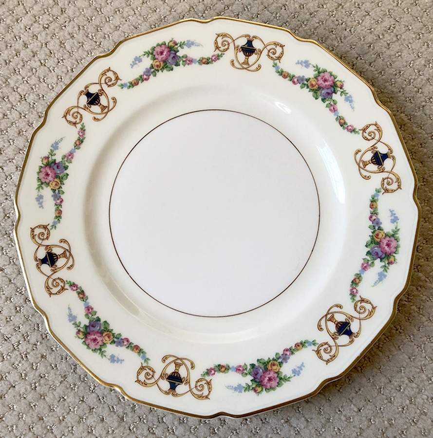 Rivoli, The Dinner Plate by Tressemanes & Vogt-1