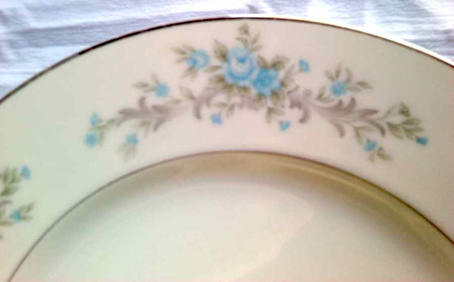 THC10 Dinner Plate by Three Crown (Japan)-1