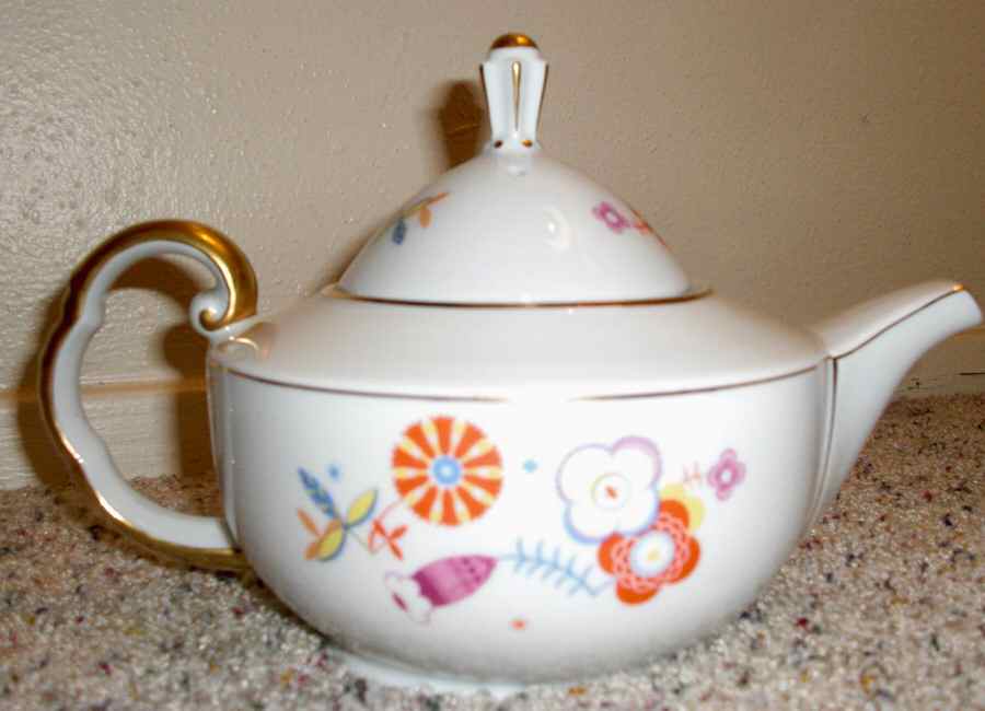 4036 Teapot & Lid by Thomas-1
