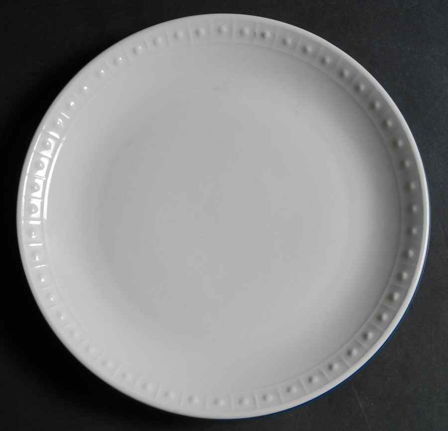 TTO23 Dinner Plate by Totally Today-1