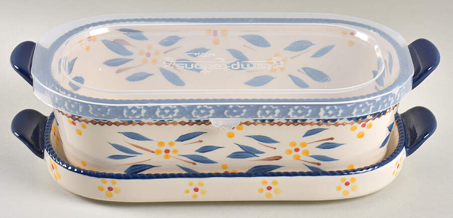 Old World Blue 11" Oval Baker w/Plastic Lid & Lid-It by Temp-Tations-1