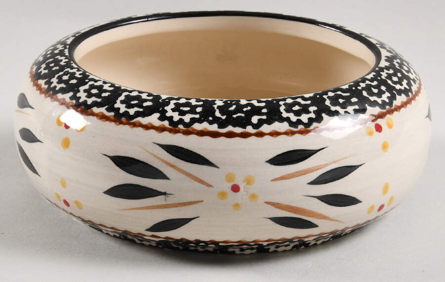 Old World Black 20 Oz Bowl for Beehive Canister by Temp-Tations-1