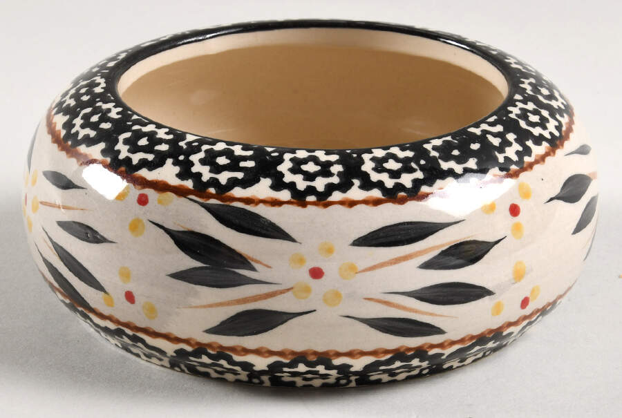Old World Black 12 Oz Bowl for Beehive Canister by Temp-Tations-1