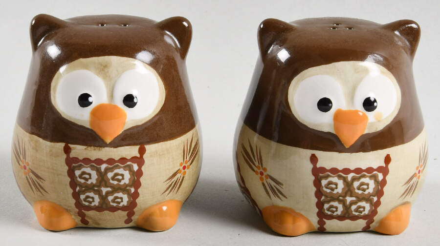 Old World Brown Figural Salt and Pepper Set by Temp-Tations-1