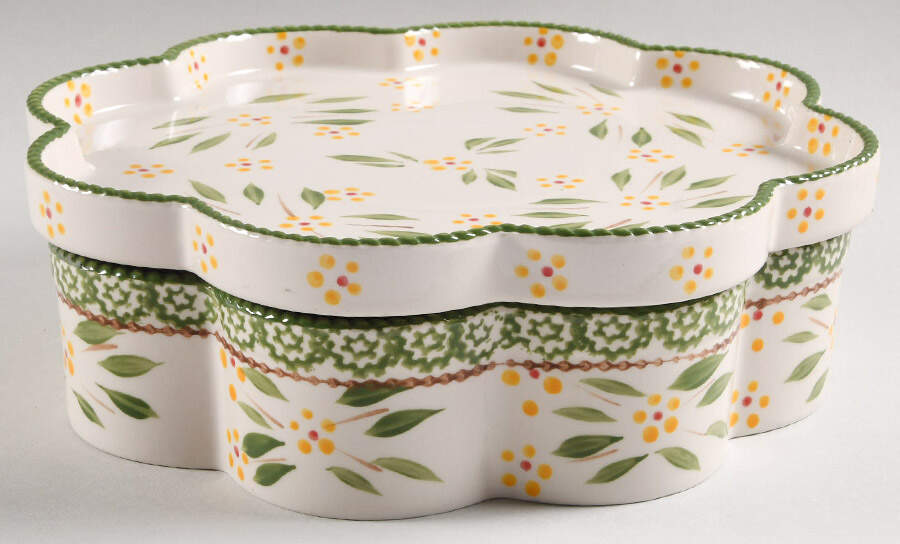 Old World Green 1.5 Qt Flower Shaped Baker & Lid-It by Temp-Tations-1