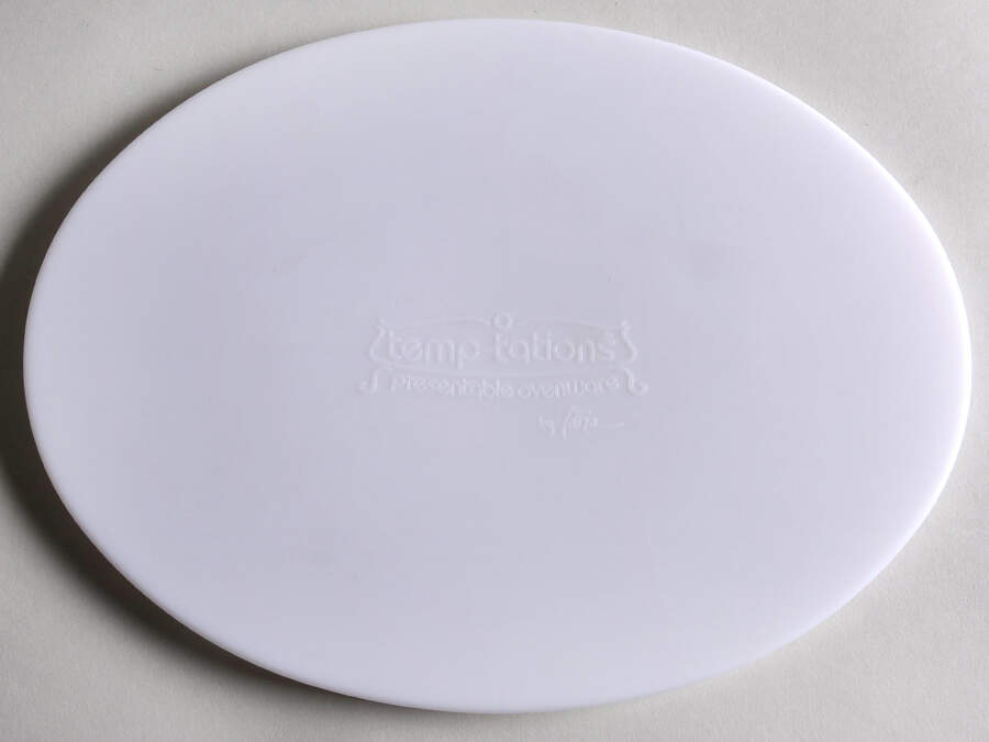 Old World Green Tabless Plastic Storage Cover for 10" Oval Baker by Temp-Tations-1