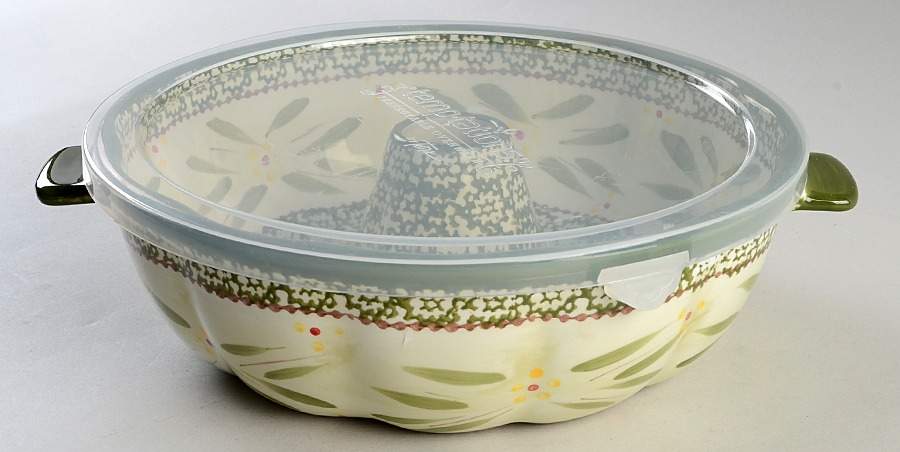 Old World Green Bundt Pan & Plastic Lid (Using BUPA) by Temp-Tations-1