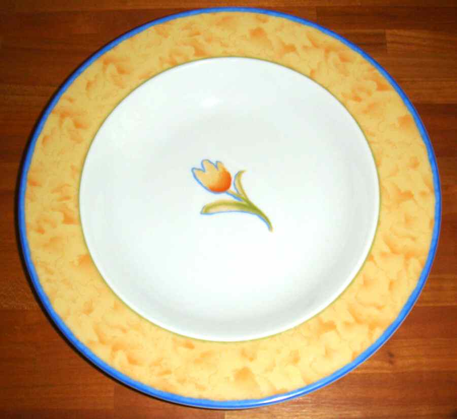 Tulipano Rim Soup Bowl by Thun-1