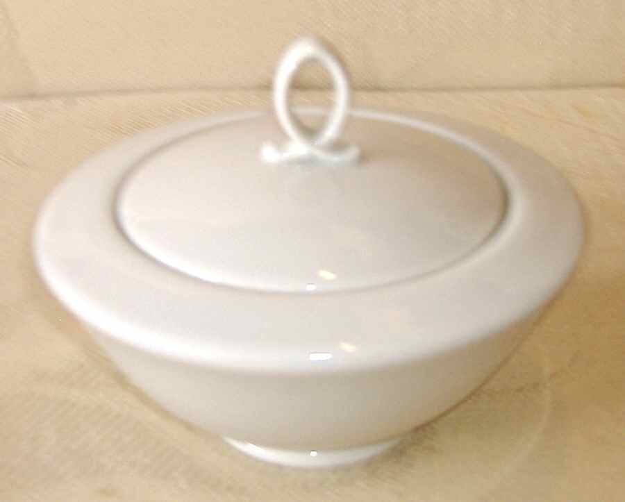 TIR572 Sugar Bowl & Lid by Tirschenreuth-1