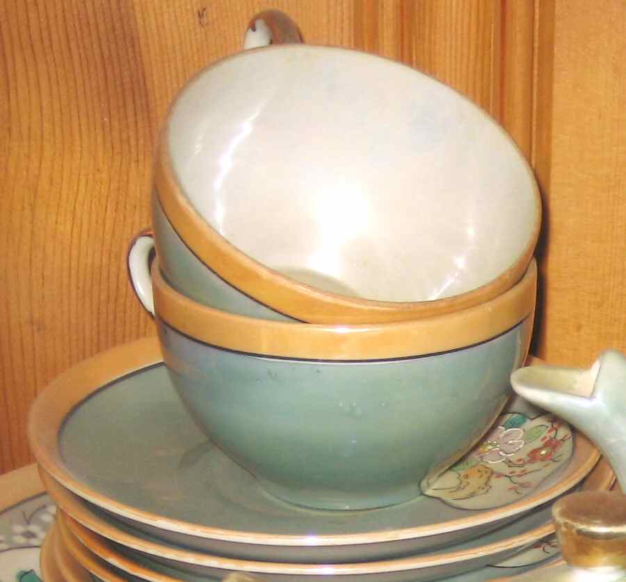 TKI61 Flat Cup & Saucer Set by Takito-1
