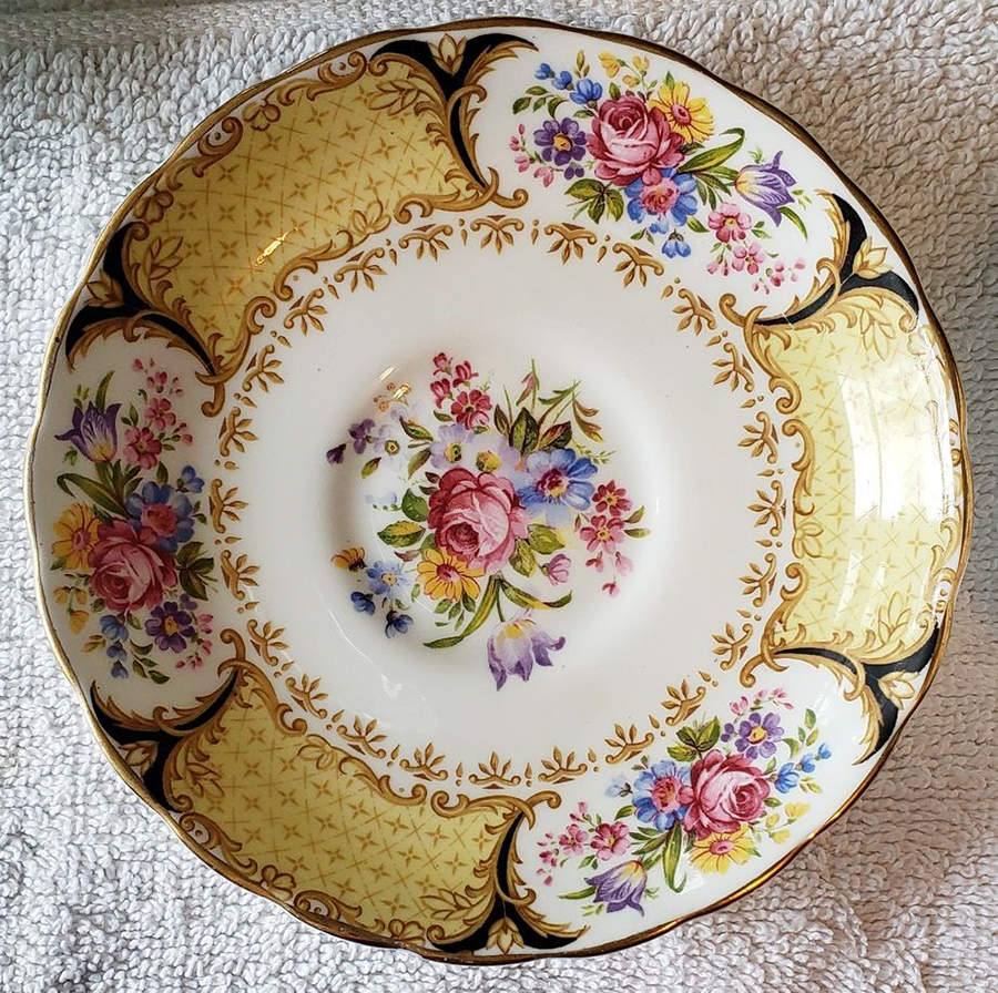 C9393 Saucer by Tuscan - Royal Tuscan-1