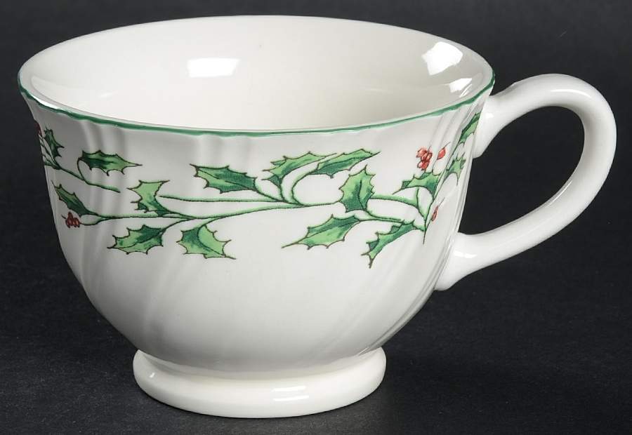 Holly Leaf Footed Cup by Totally Today-1
