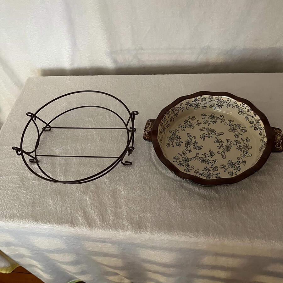 Floral Lace Black 10" Pie Baking Plate w/Plastic Lid & Metal Stand by Temp-Tations-1
