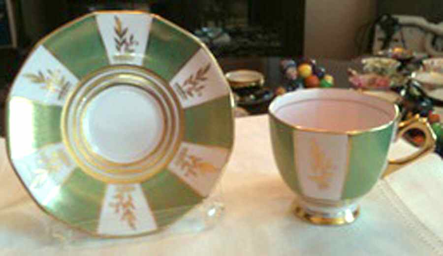 996eh Footed Cup & Saucer Set by Tuscan - Royal Tuscan-1