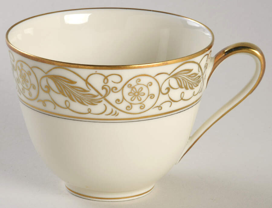 2587 Flat Cup by Tirschenreuth-1