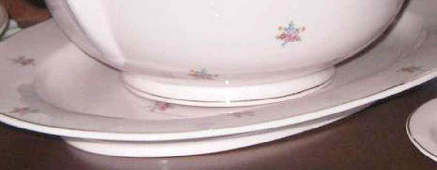 20219 14" Oval Serving Platter by Thun-1
