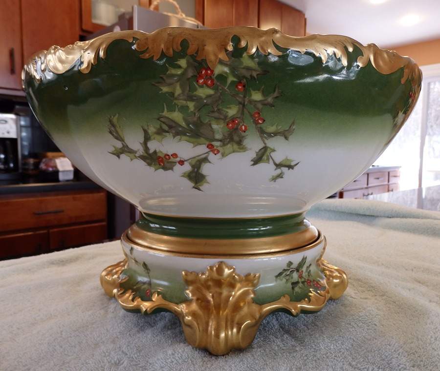 TRV722 Punch Bowl & Stand by Tressemanes & Vogt-1