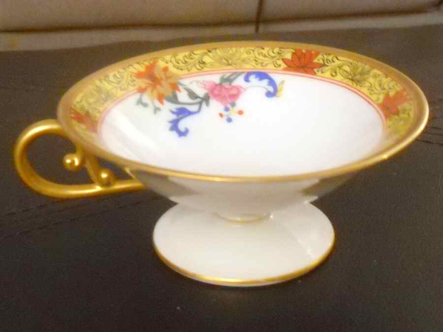 Vieux Chine Footed Cup by Tressemanes & Vogt-1