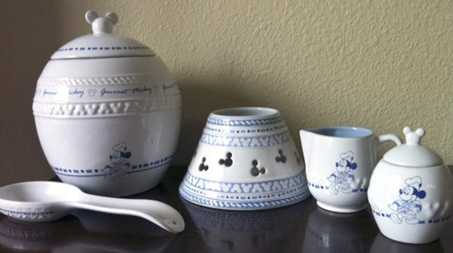 Gourmet Mickey Creamer by Treasure Craft-1