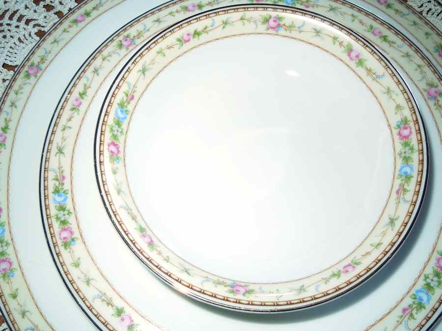 THU434 Coupe Soup Bowl by Thun-1