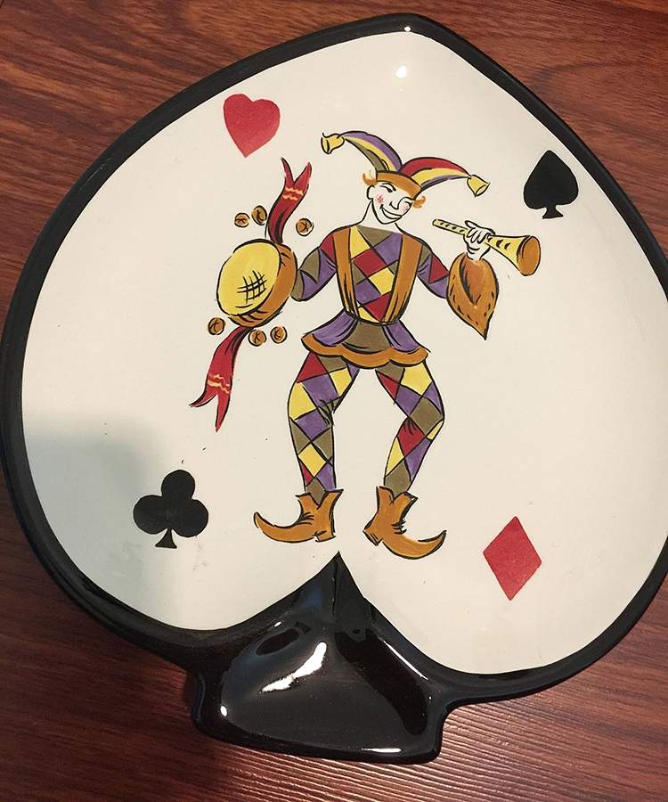 King of Hearts Spade Shaped Dish by Tabletops Unlimited-1