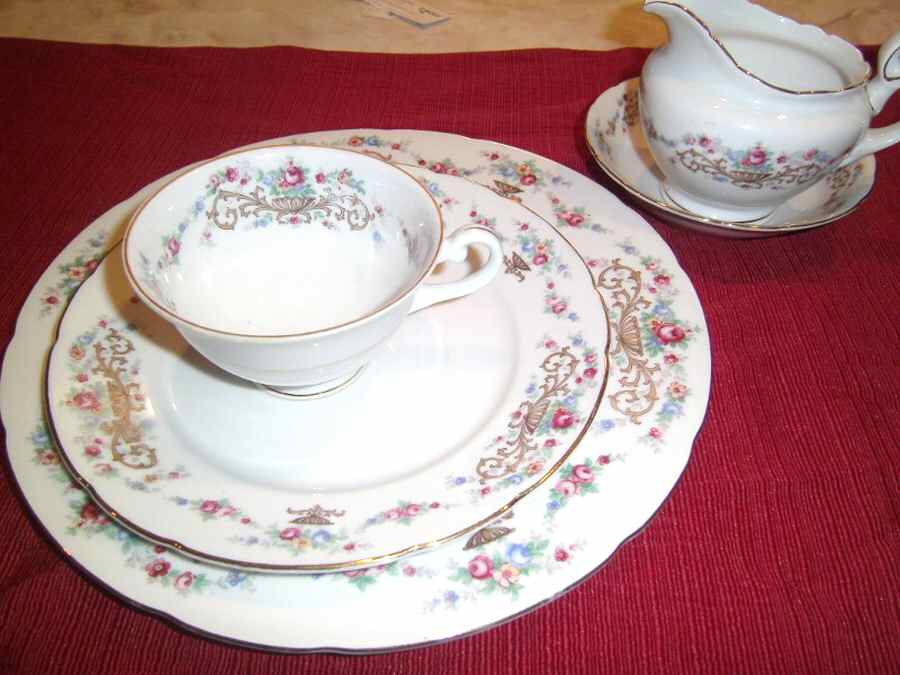 THU441 Dinner Plate by Thun-1