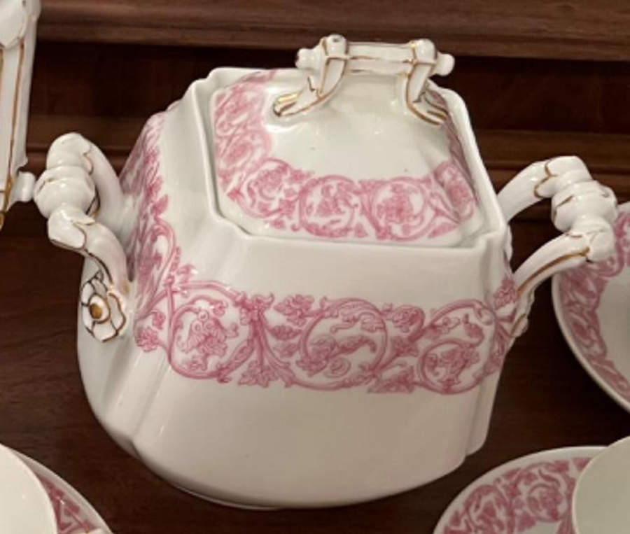 TRV732 Sugar Bowl & Lid by Tressemanes & Vogt-1