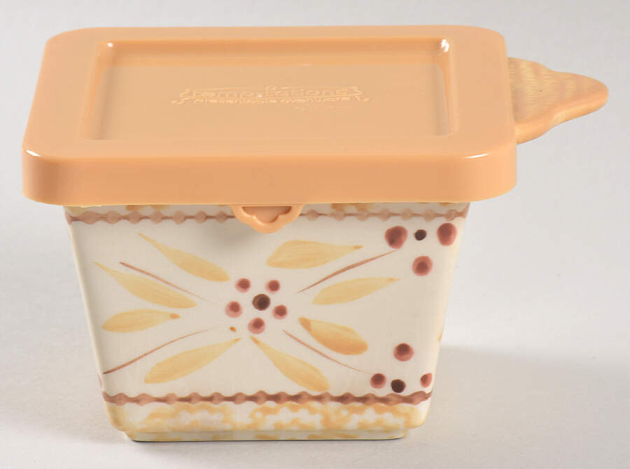 Old World Cream Individual Square Baker & Plastic Lid by Temp-Tations-1