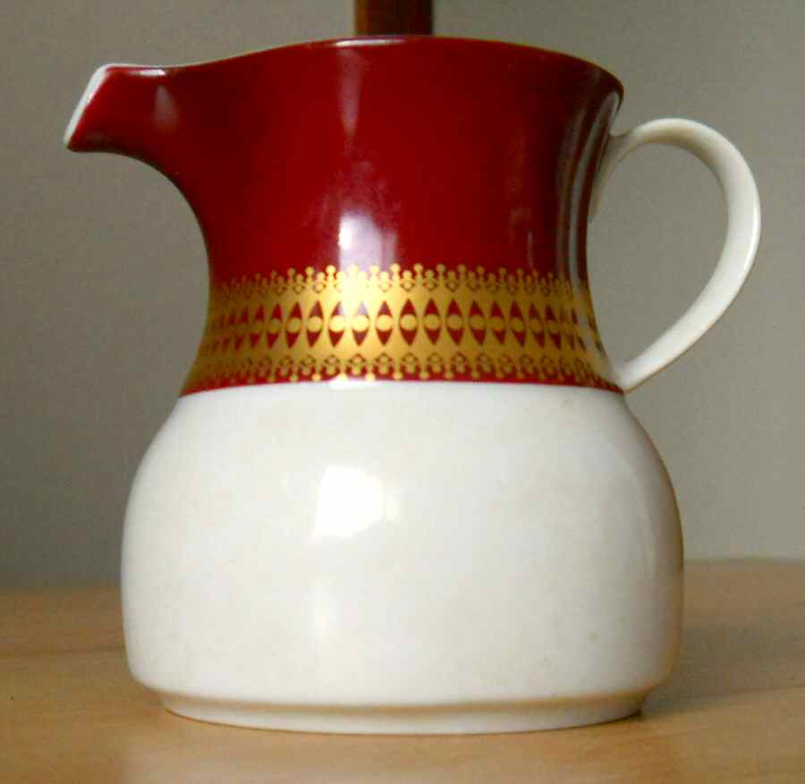 Bordeaux Creamer by Thomas-1
