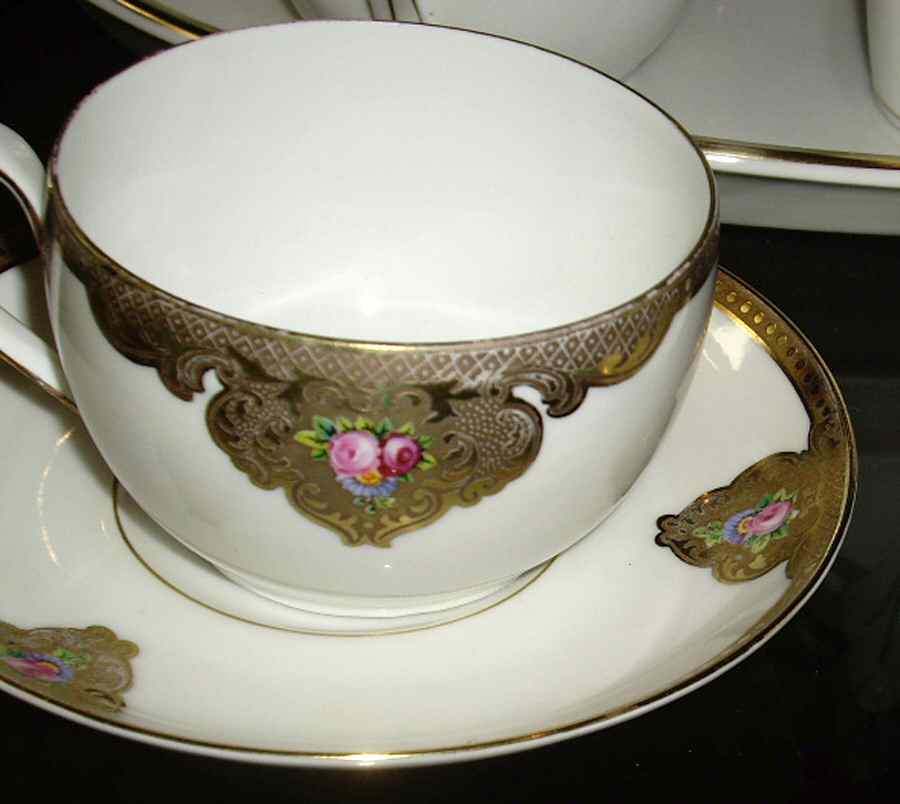 TIR607 Flat Cup & Saucer Set by Tirschenreuth-1