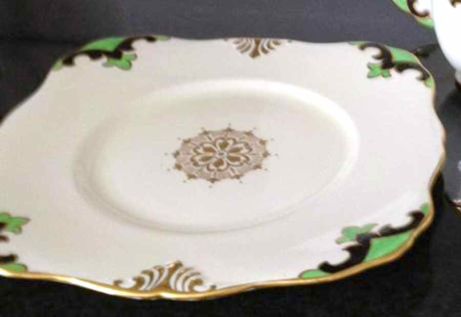 TUS174 Square Handled Cake Plate by Tuscan - Royal Tuscan-1