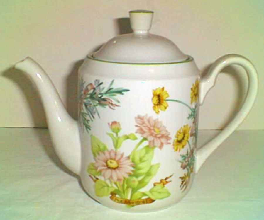 La Cuisine Coffee Pot & Lid by Toscany-1