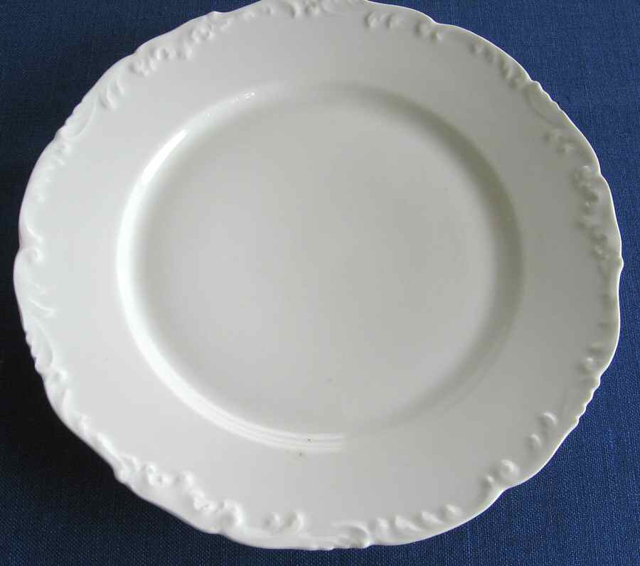 TRV747 Dinner Plate by Tressemanes & Vogt-1