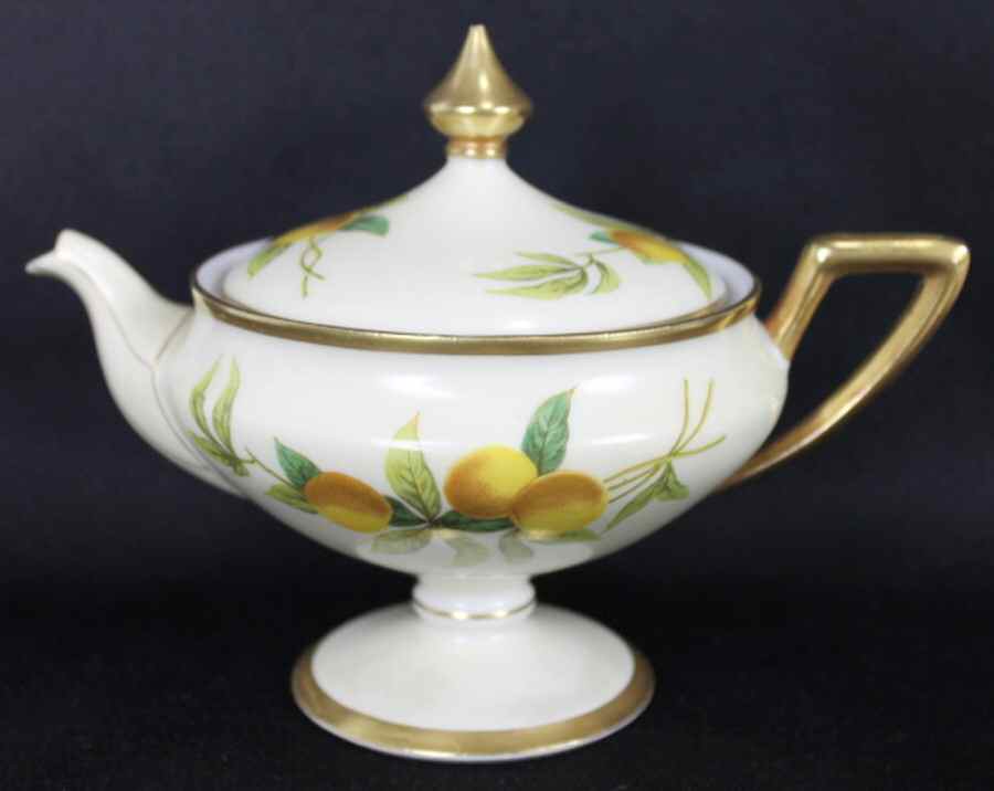 TRV748 Teapot & Lid by Tressemanes & Vogt-1