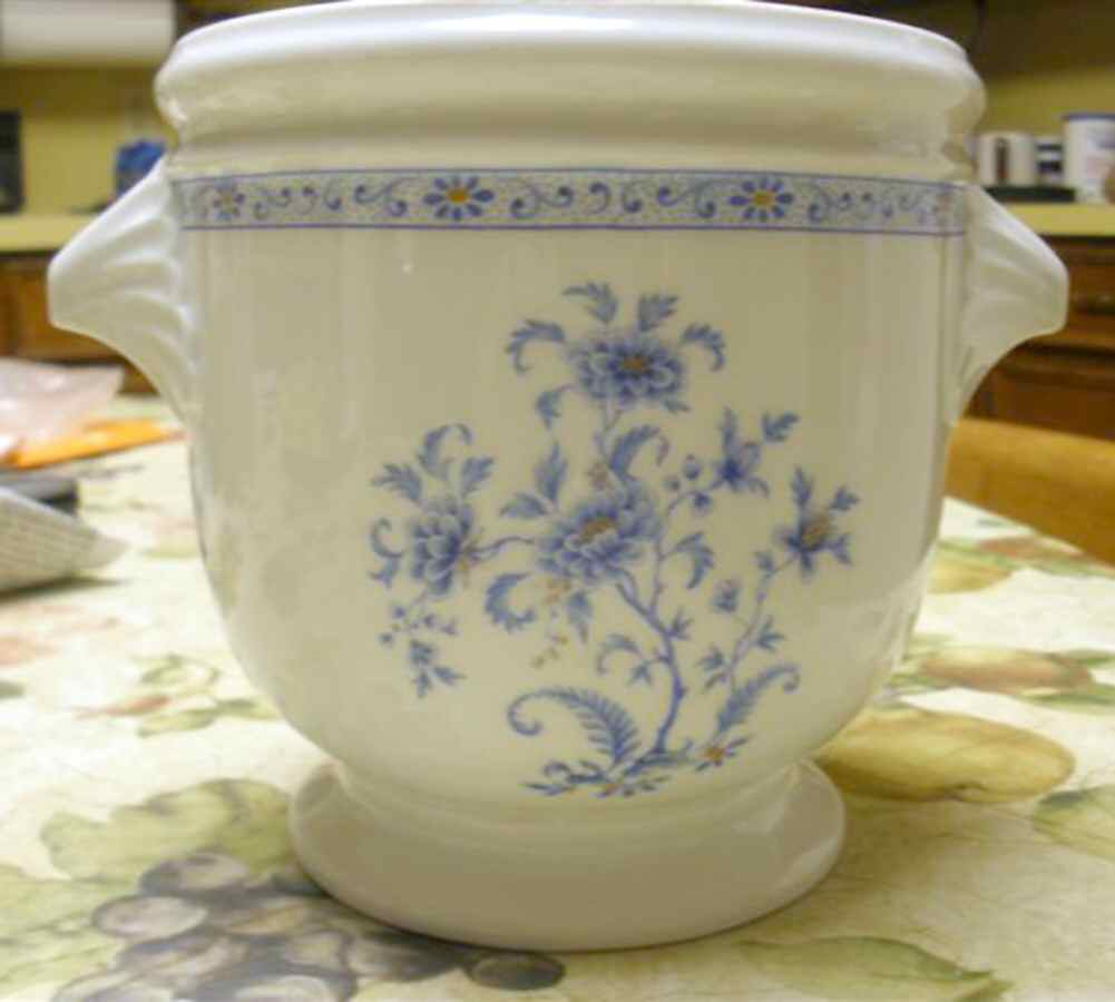 Fougere Indienne Blue 5" Cachepot by Royal Limoges-1
