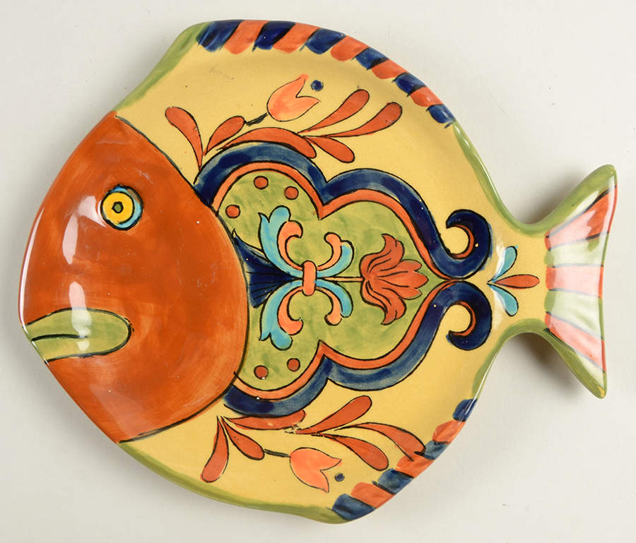 Talavera 9" Fish Plate by Maxcera Corp-1
