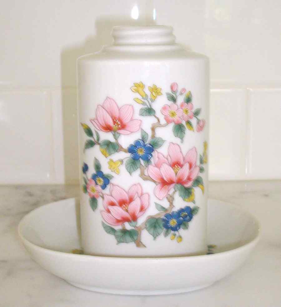 Alyse Lotion/Soap Dispenser by Takahashi-1