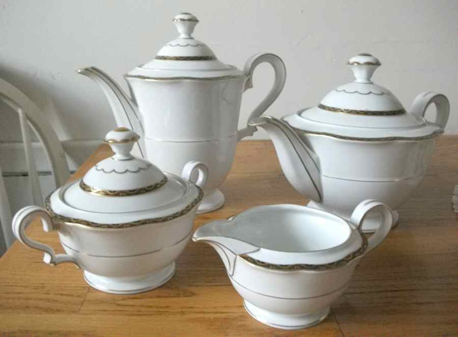 1217 Coffee Pot & Lid by Tirschenreuth-1