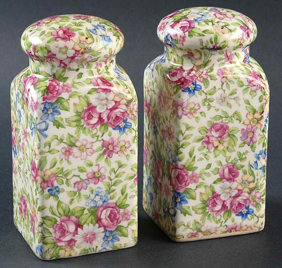 TSL22 Oversized Salt & Pepper Set by Tashiro Shoten Ltd-1