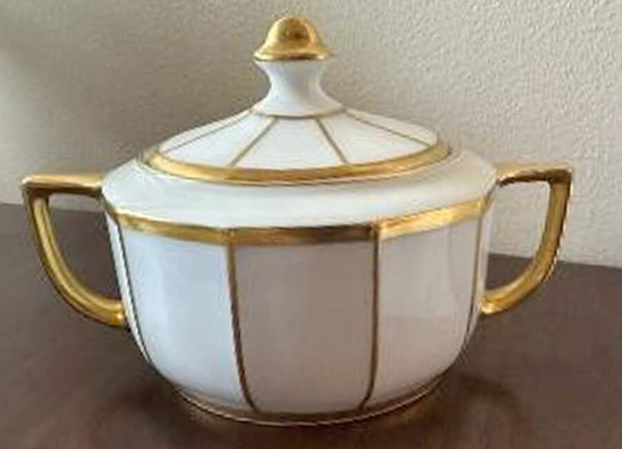 694 Sugar Bowl & Lid by Thomas-1