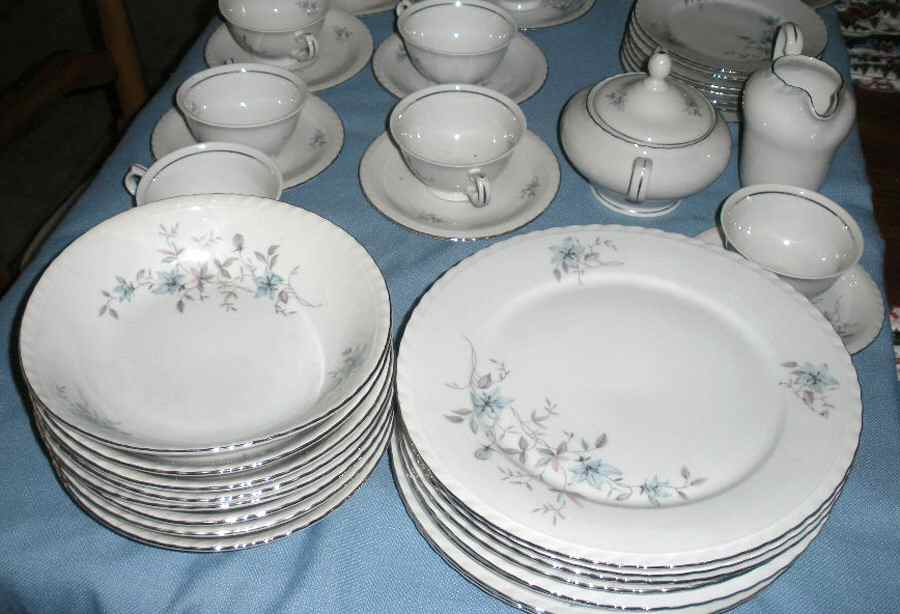THU462 Dinner Plate by Thun-1