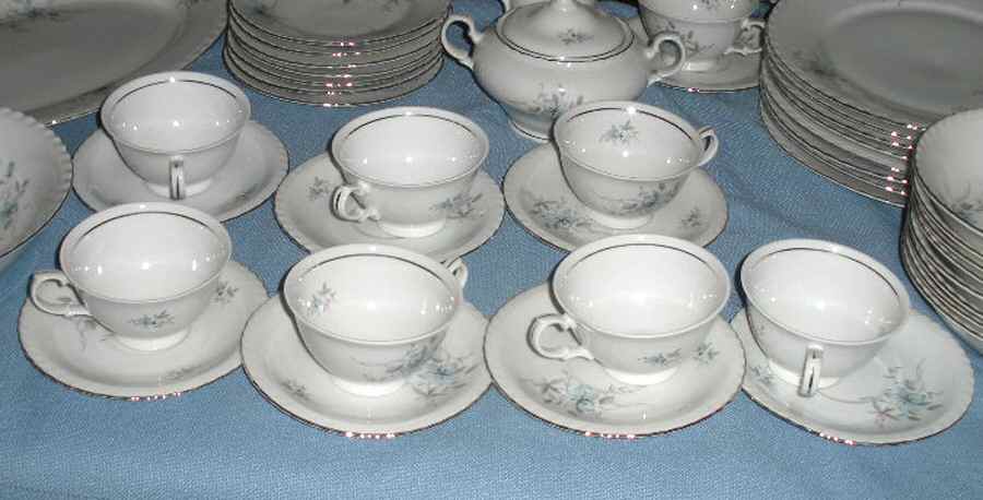 THU462 Footed Cup & Saucer Set by Thun-1