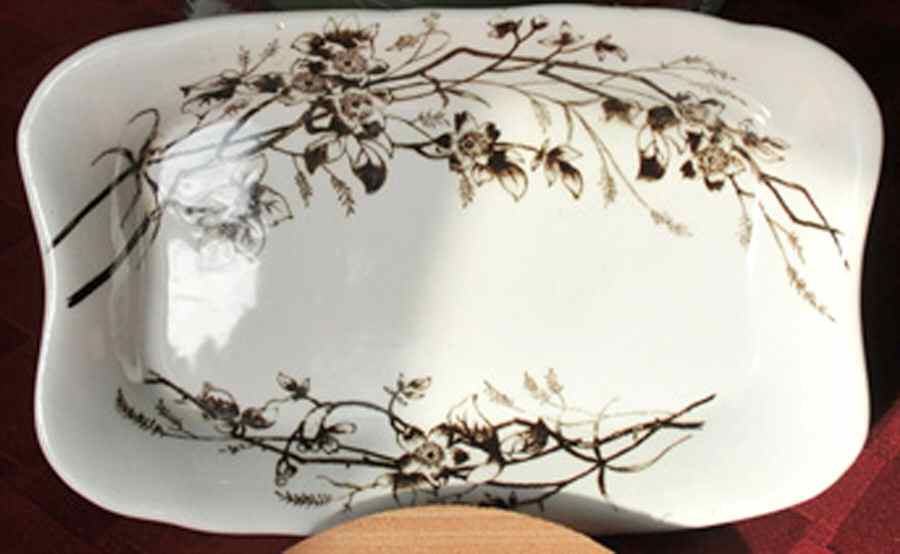 TUN6 8" Rectangular Vegetable Bowl by Turner's (England)-1